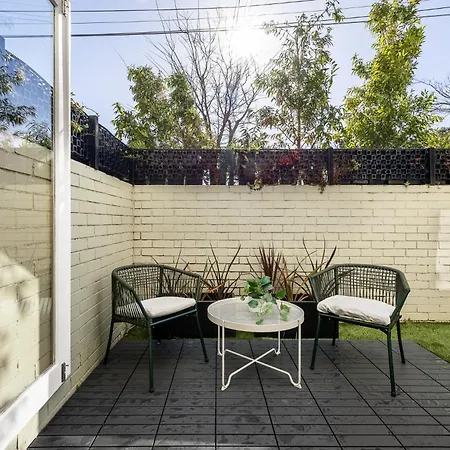 Windsor Apartments By Urban Rest Melbourne Exterior photo