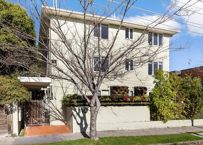 Windsor Apartments By Urban Rest