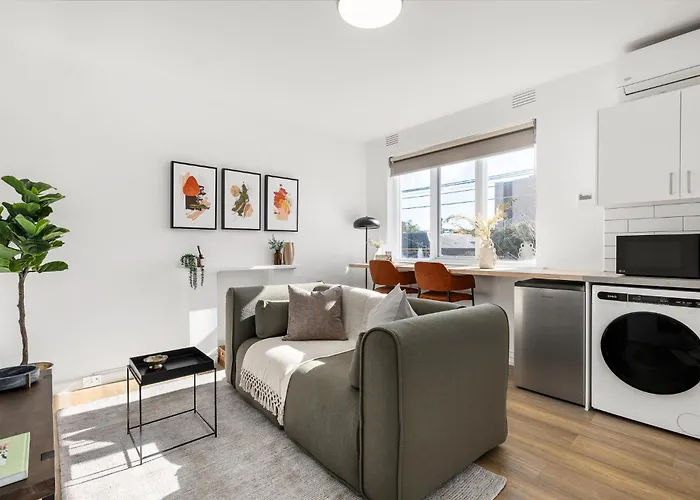 Windsor Apartments By Urban Rest